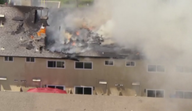 Crews in Orange County battle 3-alarm fire at apartment building