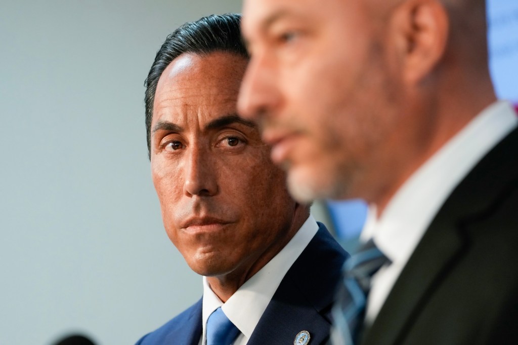 23% raise, mass hiring of middle managers led to city budget crisis – San Diego Union-Tribune