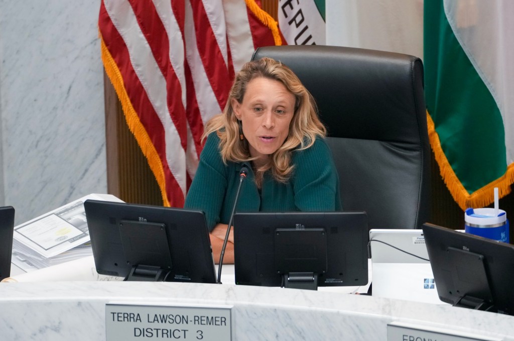 Ballot measure to overhaul San Diego County government heads to voters