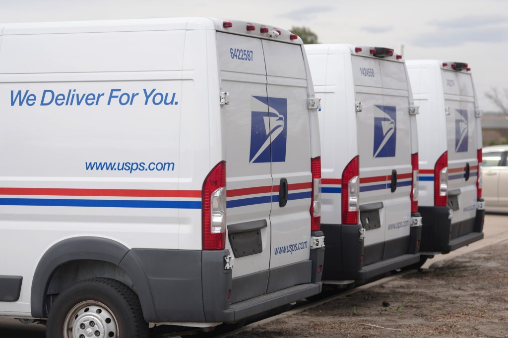 Couple pleads guilty to stealing mail from post office and San Diego apartment complexes – San Diego Union-Tribune