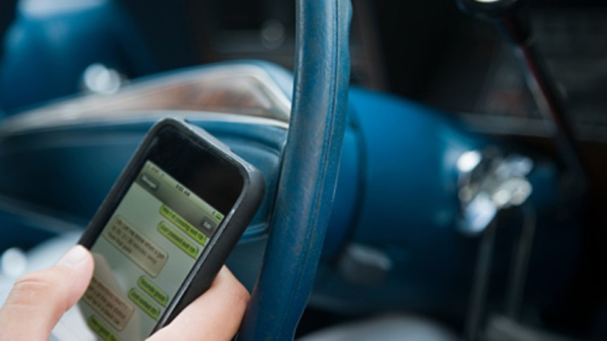 LAPD warns drivers to stay vigilan as April kicks off National Distracted Awareness Month – NBC Los Angeles