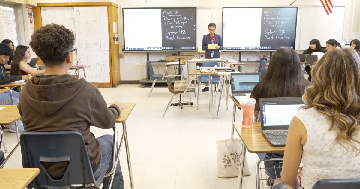 Arvin High leads KHSD in dual enrollment graduates