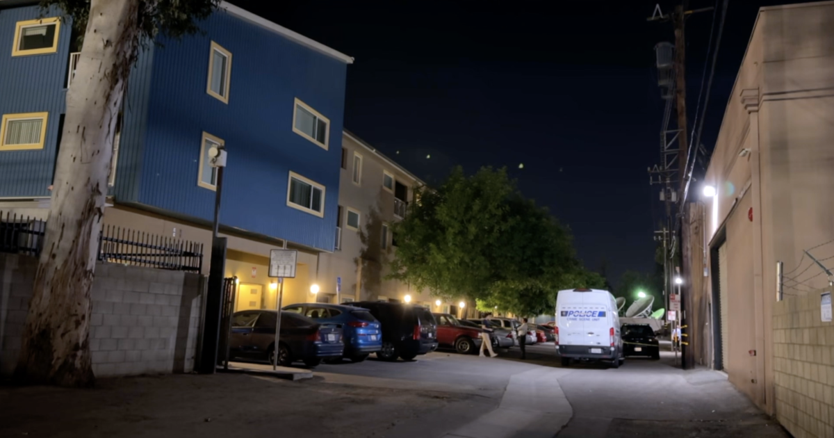 Bakersfield police investigating suspicious death in downtown alley