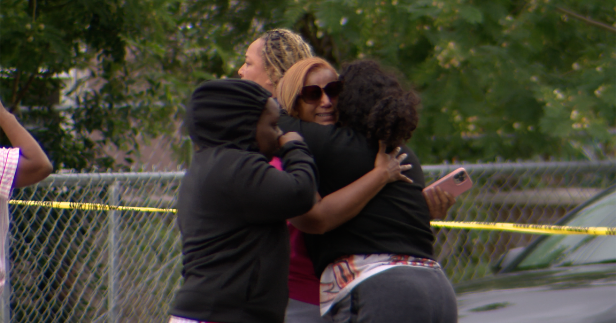 Knotts Street shooting shakes East Bakersfield as neighbors demand action