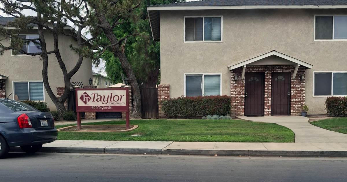 Coroner confirms Bakersfield man found dead in townhome was stabbed