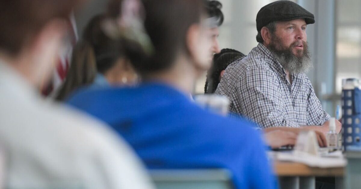 Long Beach says 375 households to lose housing vouchers as major homelessness program ends