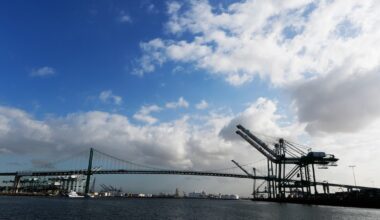 Exports out of Port of LA rose last month, despite chaos affecting Middle East shipping