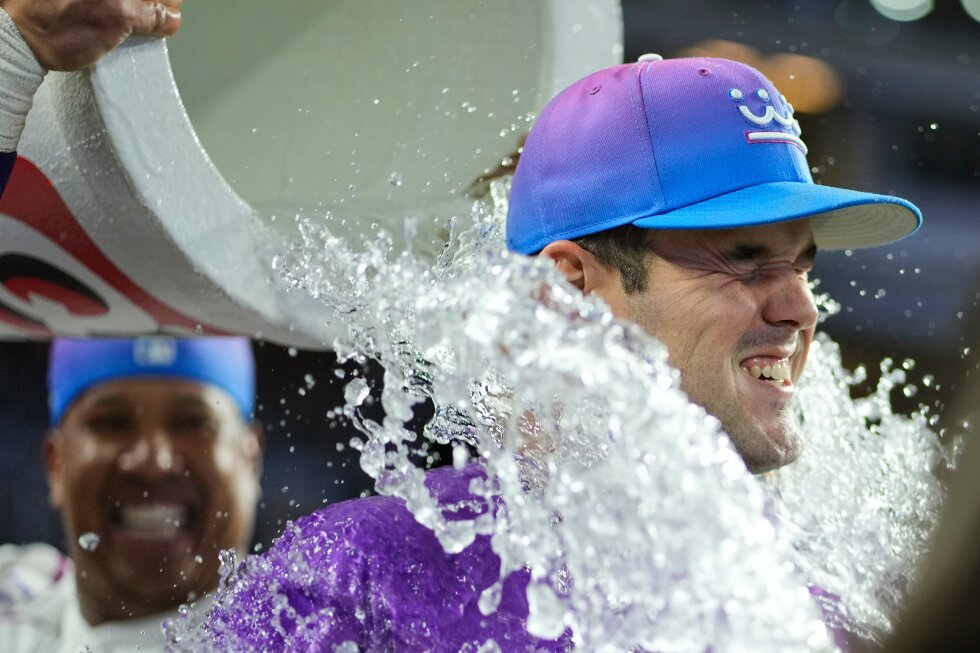 Ragans strikes out 11 in 6 innings as Royals blow out Angels 12-1