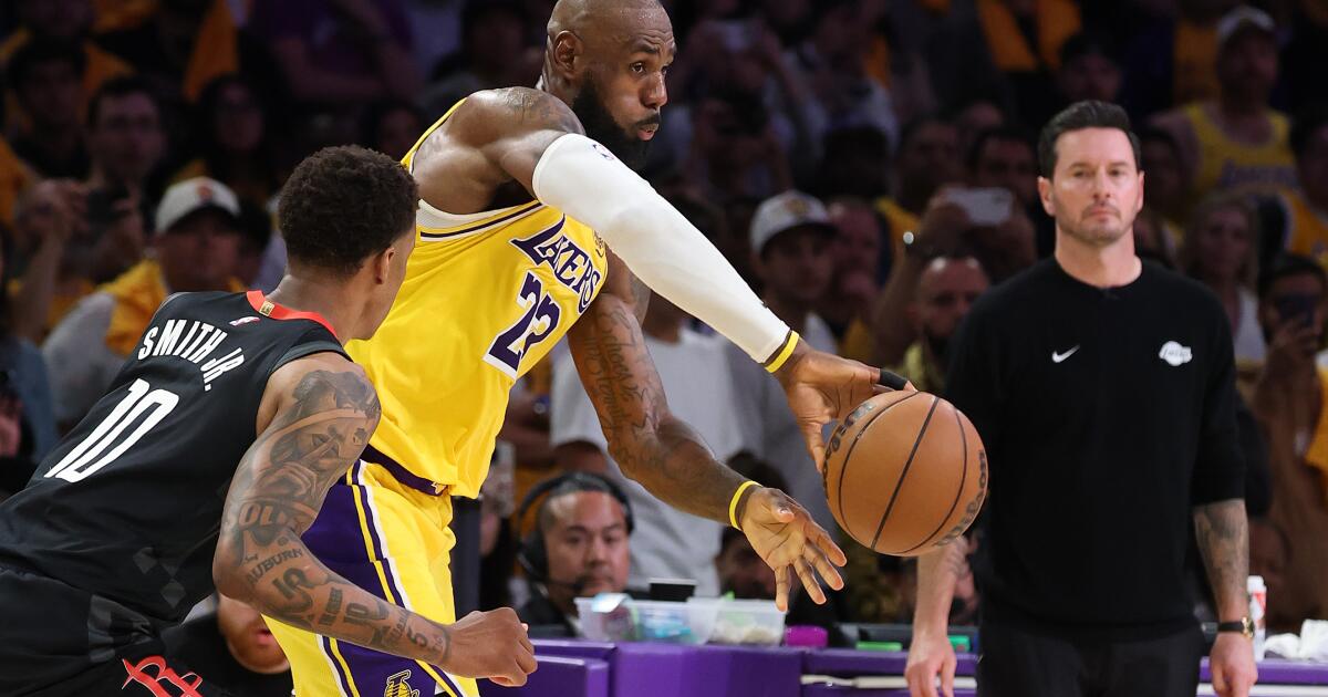 Plaschke: Can Lakers steal series? Anything is possible after Game 1 win