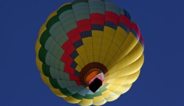 13 hot air balloon riders safe after emergency landing in Temecula yard