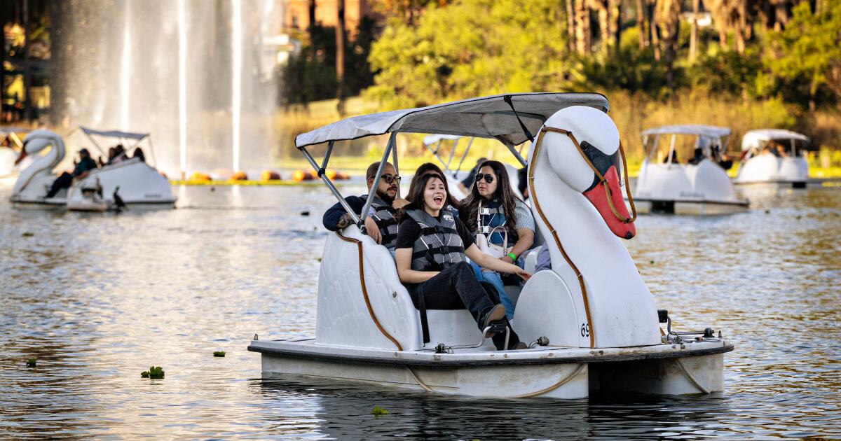 Santa Ana winds and damaging gusts to hit Southern California
