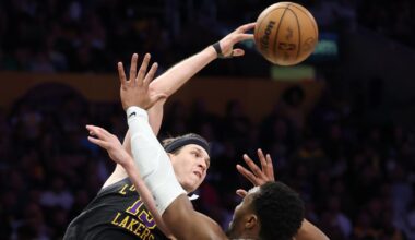 Lakers' Austin Reaves out for regular season with oblique strain