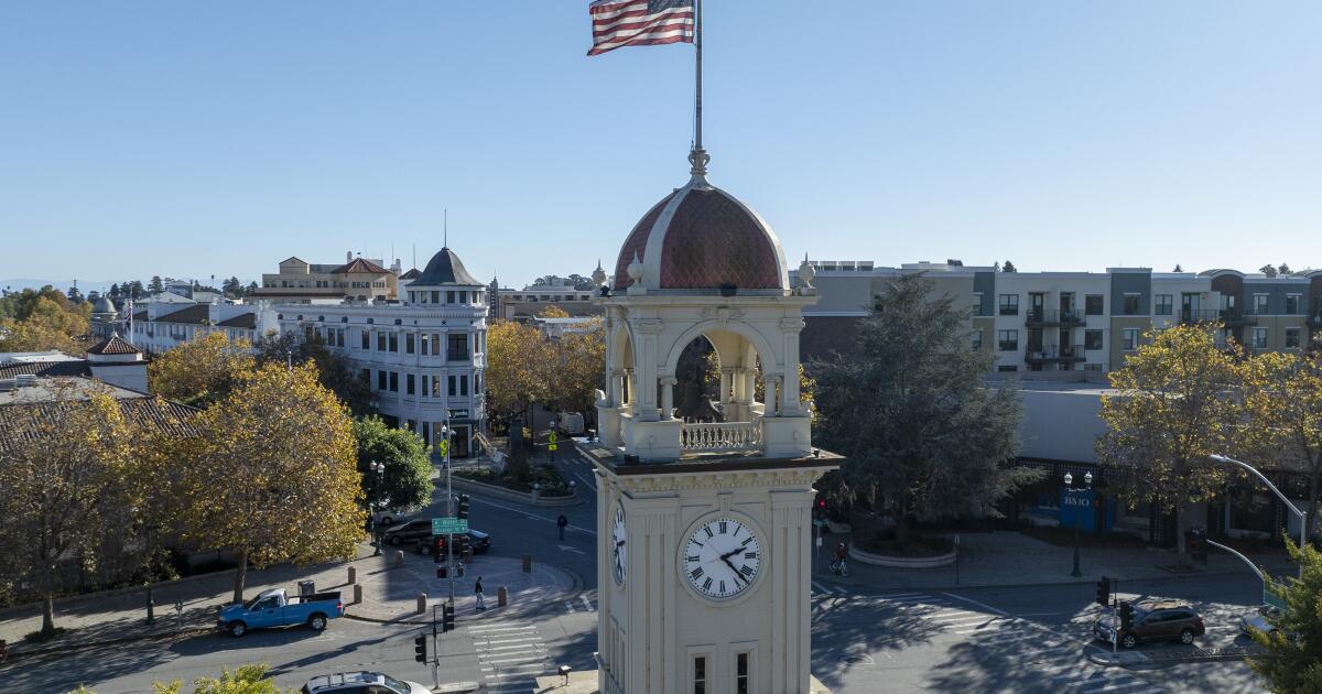 Earthquake jolts Northern California. 'We can expect aftershocks,' USGS says
