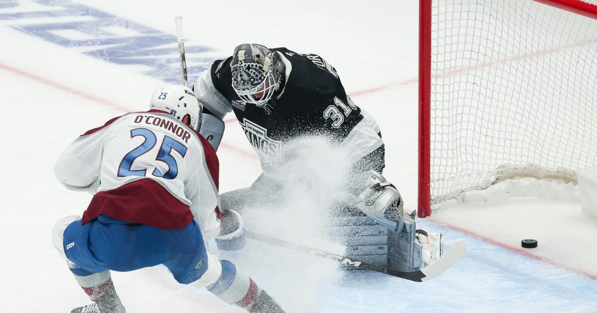 Kings lose again to Avalanche, who take commanding 3-0 series lead