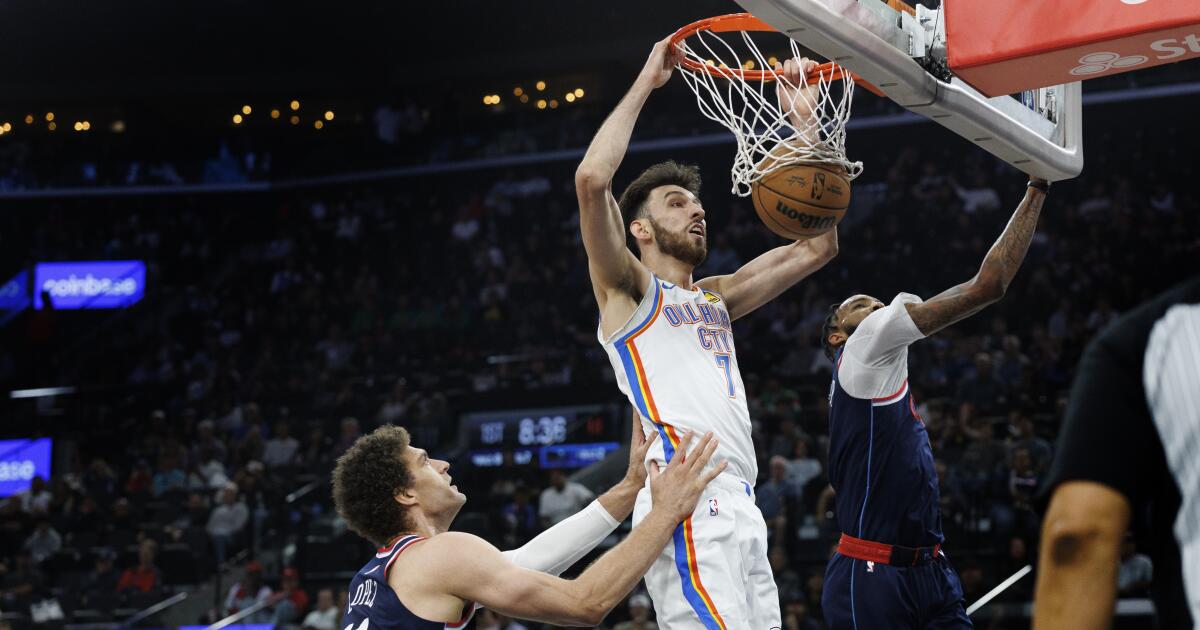 Thunder cruise past Clippers to clinch the NBA's best record