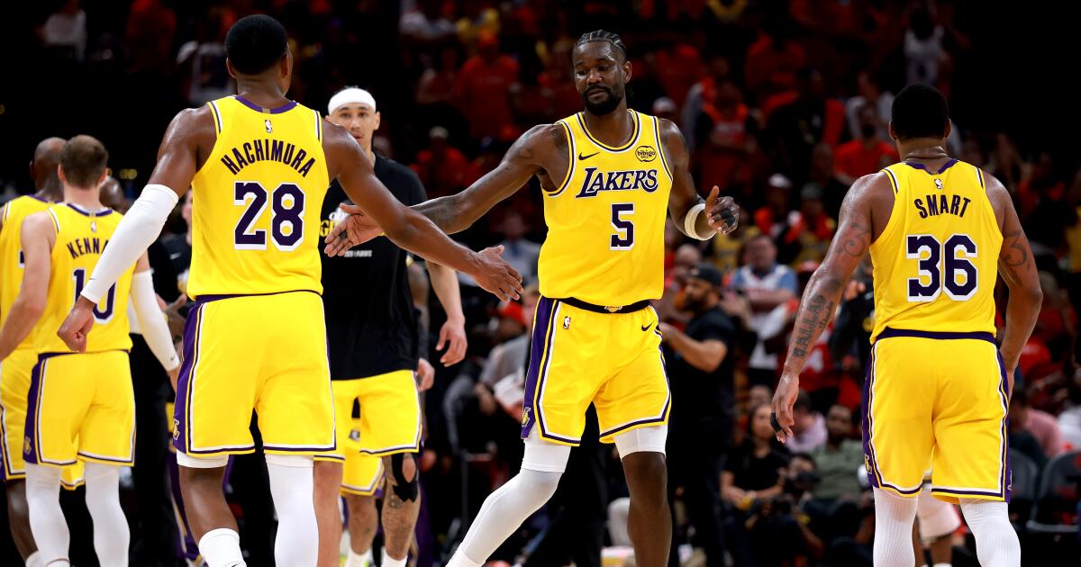 Are you a believer? Lakers leave no doubt in Game 3 win over Rockets