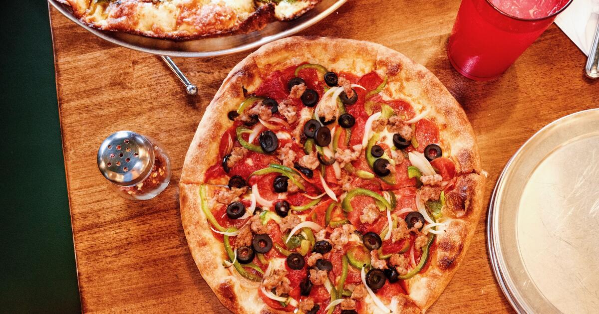 Long Beach's hottest new restaurant is Mooney's Pizza Tavern