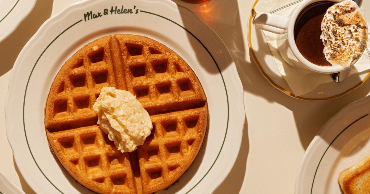 Review: Can Max & Helen's ever be a laidback diner? Do we care when the waffle is so good?