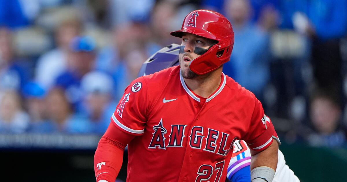 Angels' seventh-inning rally comes up short in loss to Royals