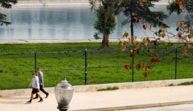 LAPD steps up patrols at Silver Lake Reservoir after two women are groped