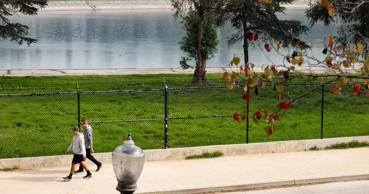 LAPD steps up patrols at Silver Lake Reservoir after two women are groped
