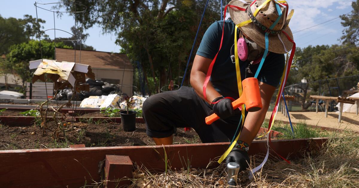 Lead still haunts yards in Exide battery recycler cleanup zone