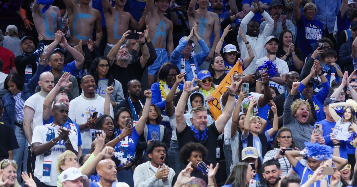 UCLA fans flock to Arizona to cheer on Final Four Bruins