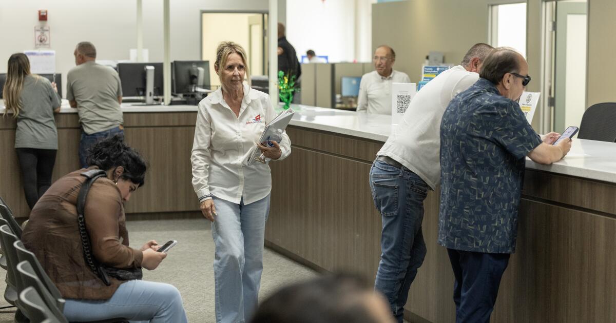 Altadenans are rushing to rebuild, but progress is slow