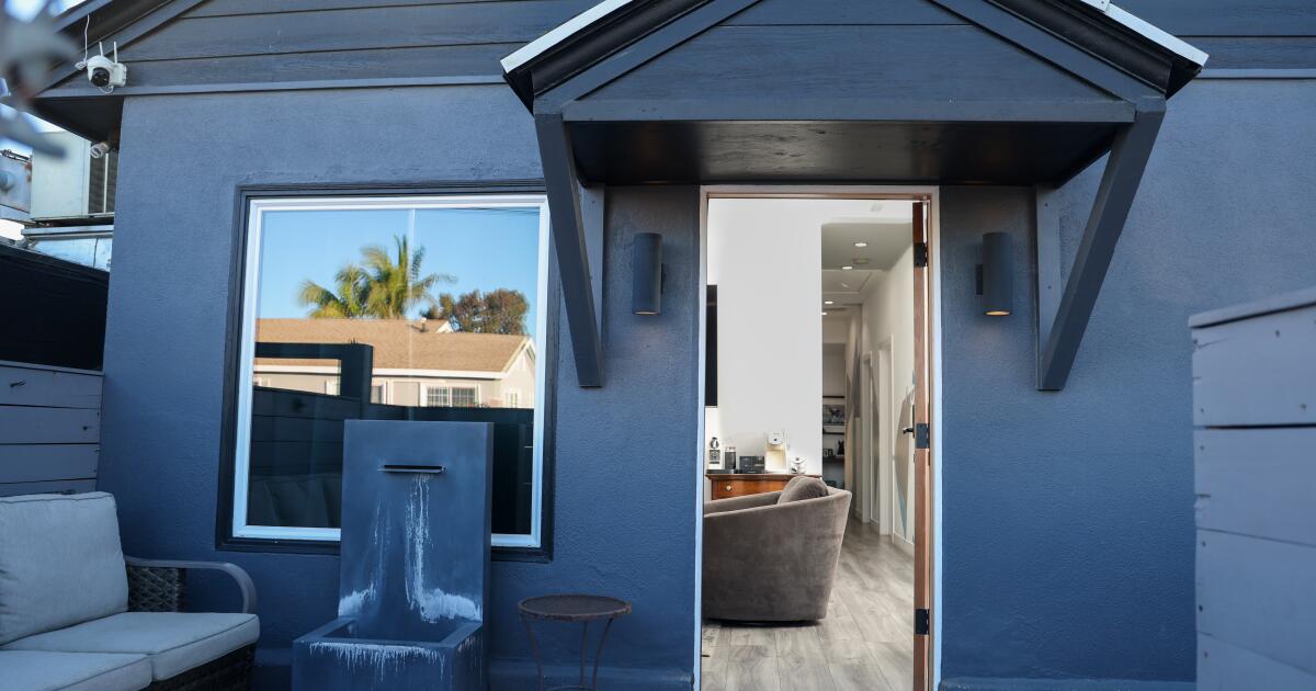 L.A. considers expanding Airbnb-style short-term vacation rentals