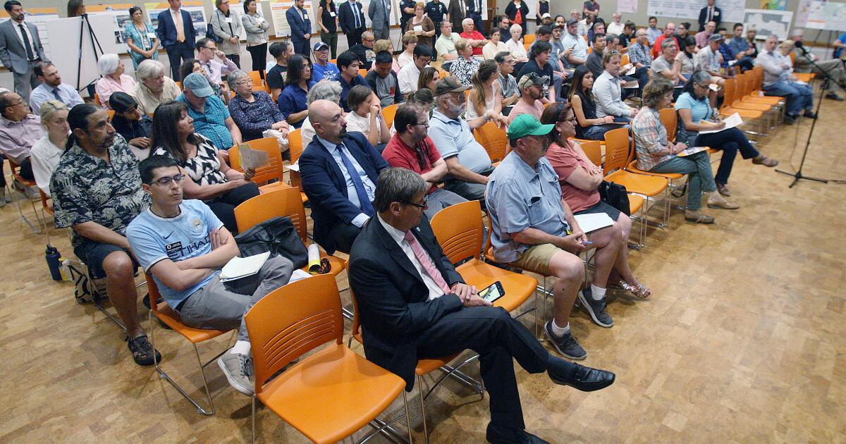 Contributor: How Spanish speakers are shut out of L.A.'s planning processes