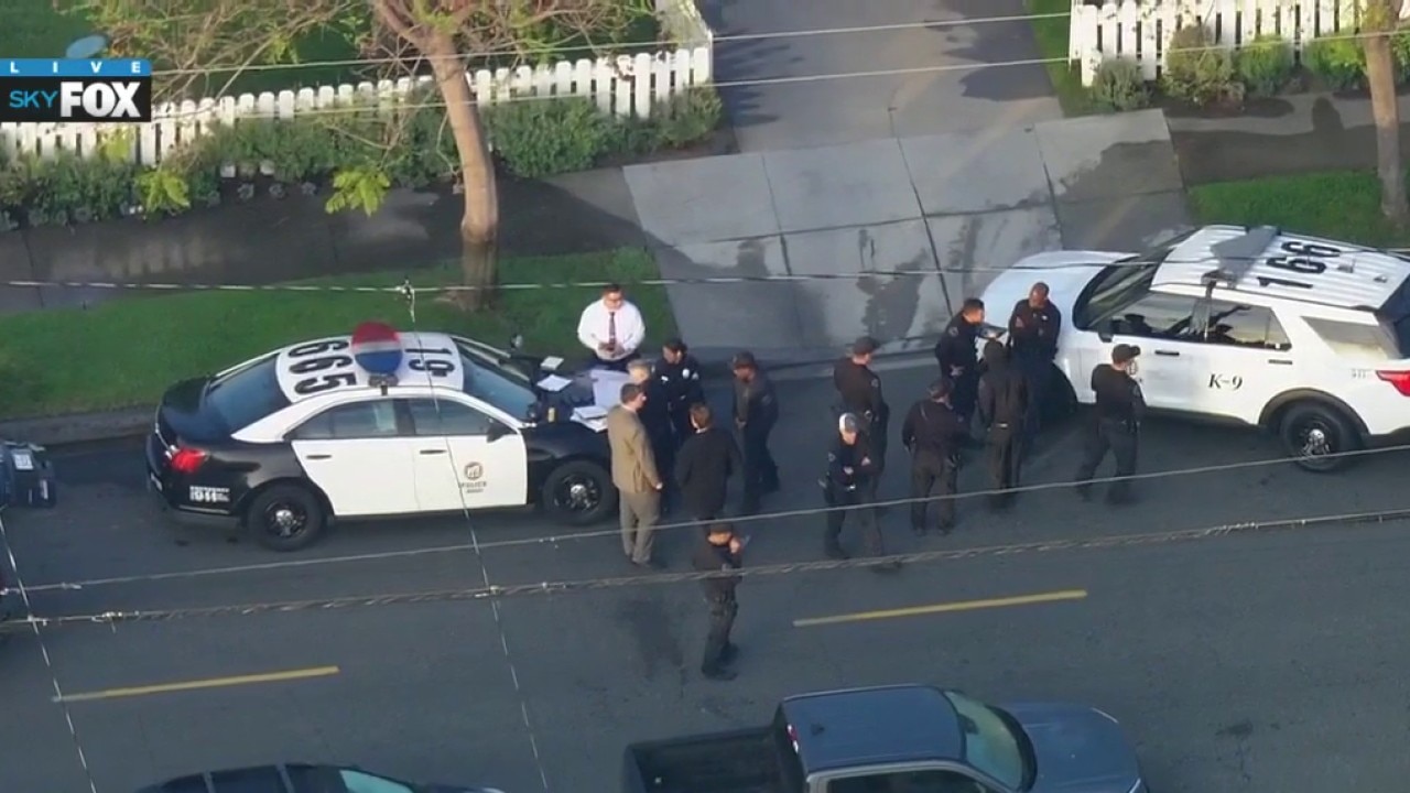 Murder suspect search underway in Sylmar