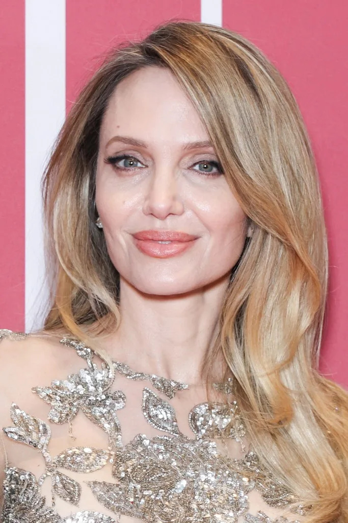 Now, just two months before Jolie’s youngest children, twins Knox and Vivienne, are due to celebrate their 18 birthdays, it appears the actress is starting to finalize her plans to leave L.A. Getty Images