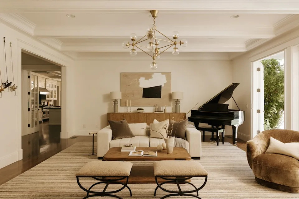 The couple briefly listed the dwelling for rent in March 2025, with an asking price of $60,000 a month, according to property records. <span class="image-credit">(Christian Cruzio Studios)</span>
