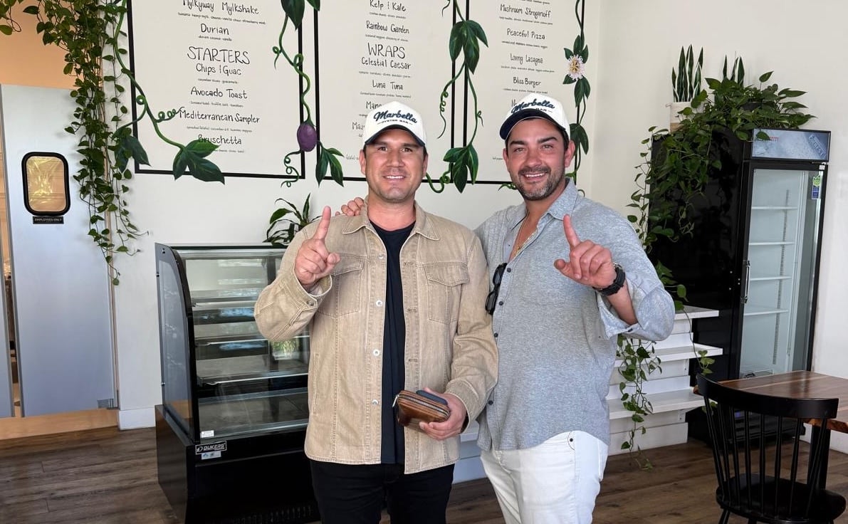 Marbella Oyster Bar Brings Fresh Seafood & Wine to Encinitas