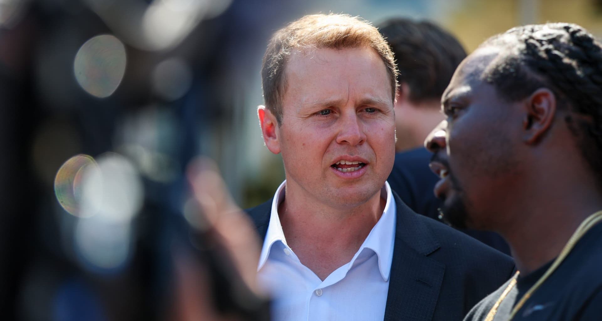 MTV star Spencer Pratt gaining in Los Angeles mayoral race against Karen Bass