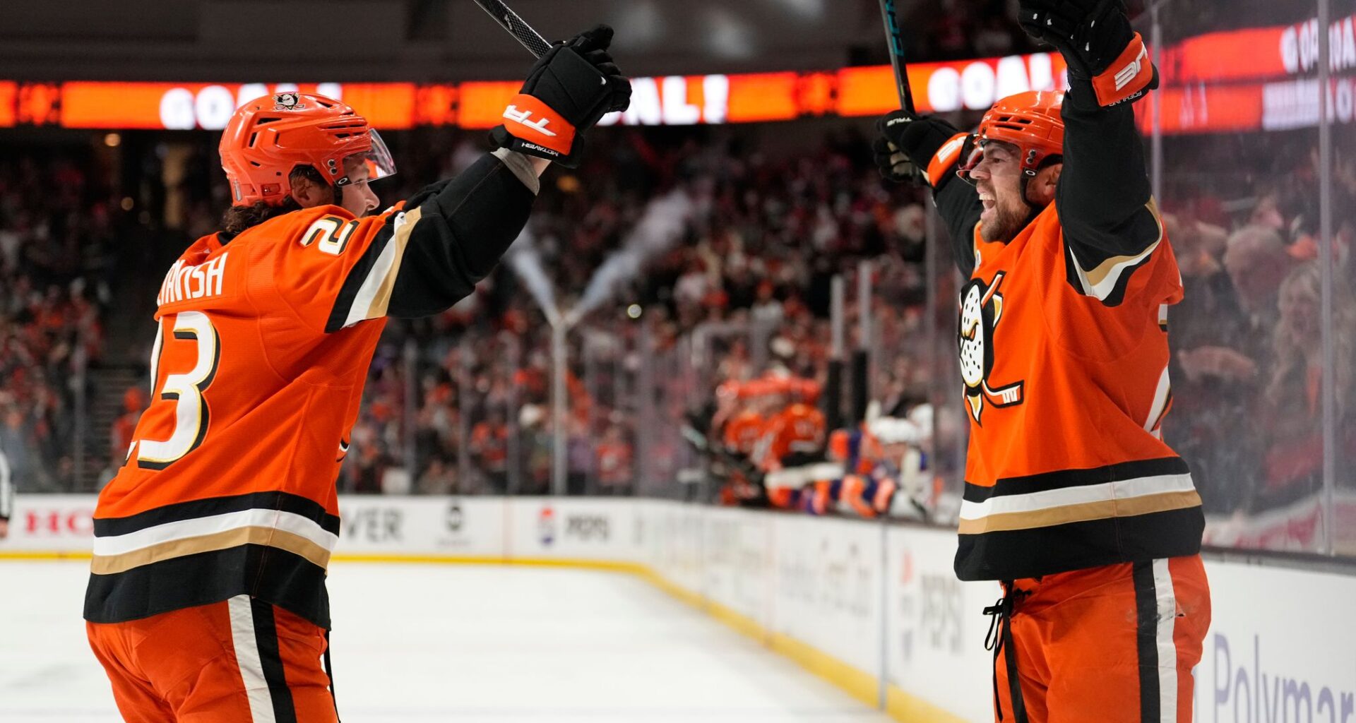 Carlsson, Terry lead Ducks to 5-2 win in Game 6, eliminating the 2-time conference champ Oilers