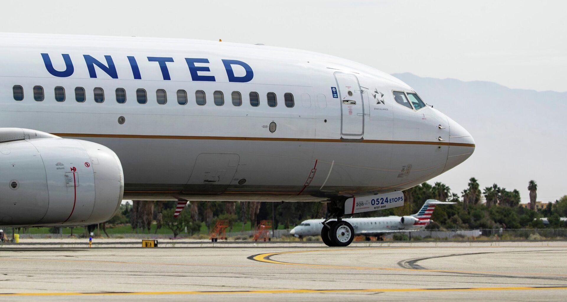 United says no evidence of drone strike on SFO flight