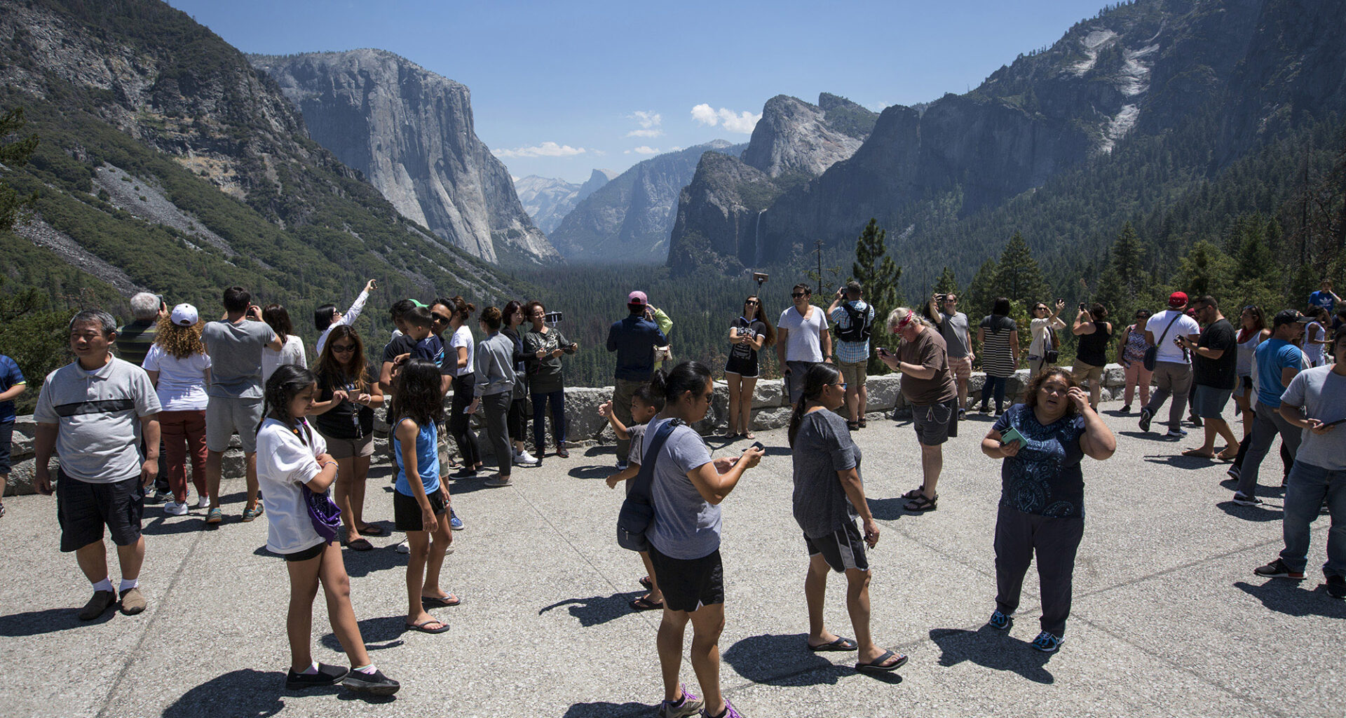 Yosemite warns against entering valley due to parking