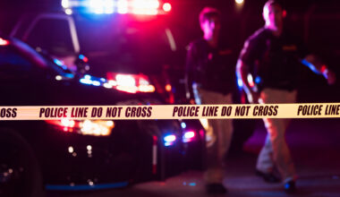 7 injured after driver plows into a crowd on a sidewalk in Oakland