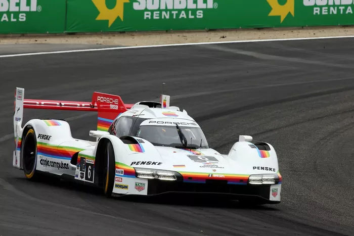 #6 Porsche Penske Motorsport: Laurens Vanthoor, Kevin Estre