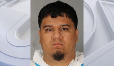 Man charged with stabbing 2 women to death on Long Island