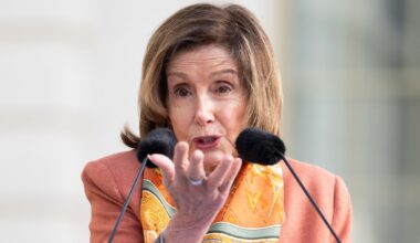 Nancy Pelosi urges Bay Area graduates to be ‘patriots of our time’ 