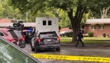 Sacramento police attempting to call suspect out from residence following pursuit