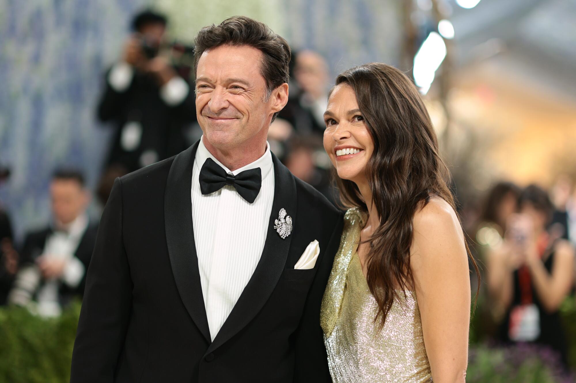 Hugh Jackman and Sutton Foster make it a date night.