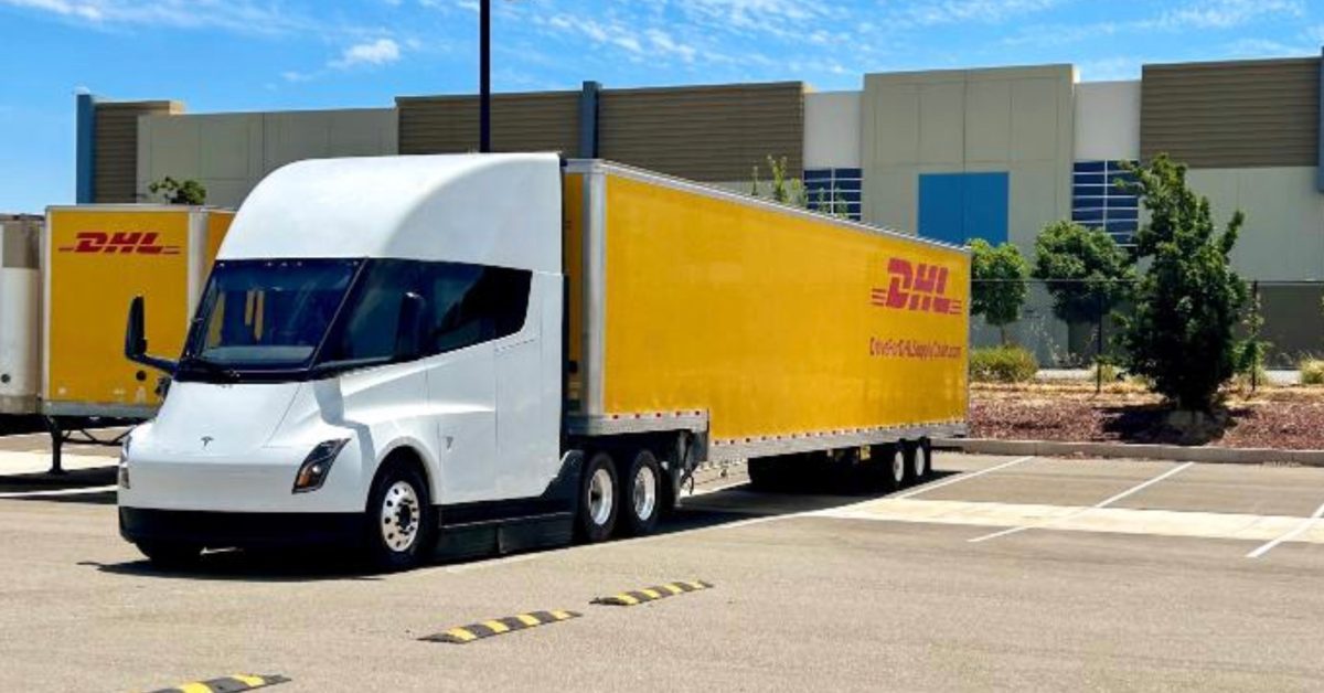 WattEV orders 370 Tesla Semis in largest California EV truck deployment