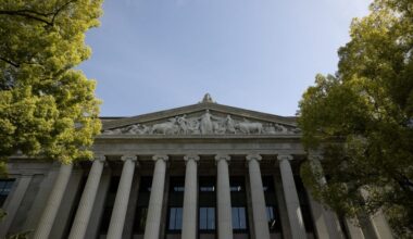 In the six-way race to be California’s treasurer, it likely comes down to two Democrats • Sacramento News & Review