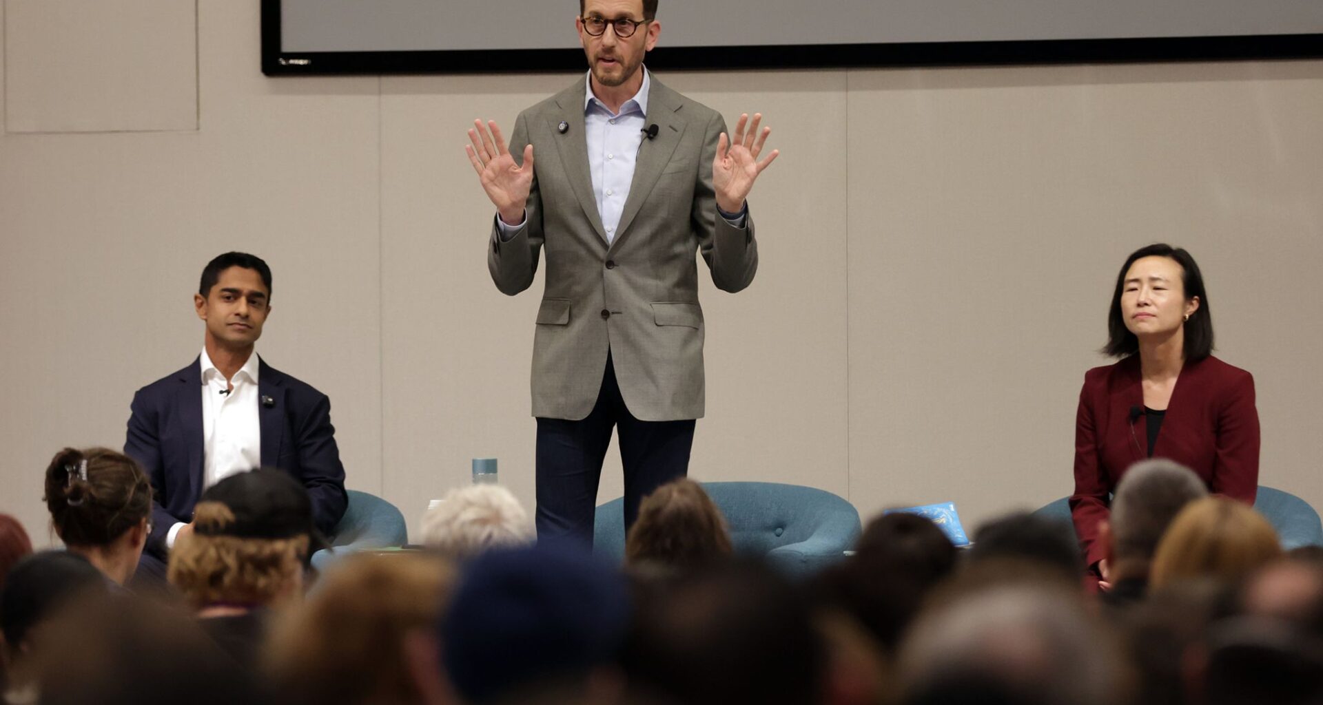 Wiener leads race for Nancy Pelosi’s Congress seat