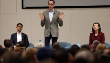 Wiener leads race for Nancy Pelosi’s Congress seat