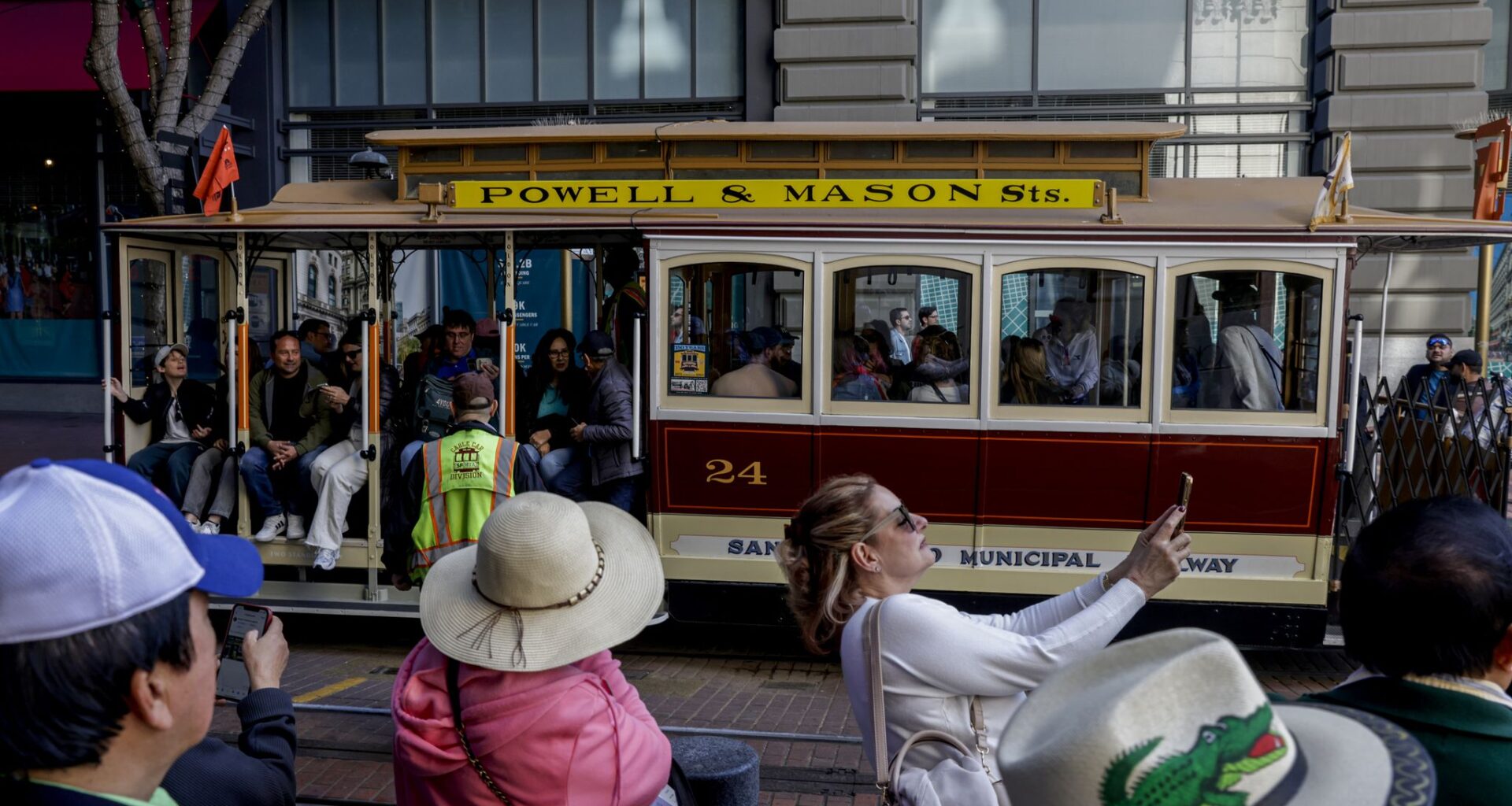 Raising SF cable car fare to $12 worth it for tourists and city