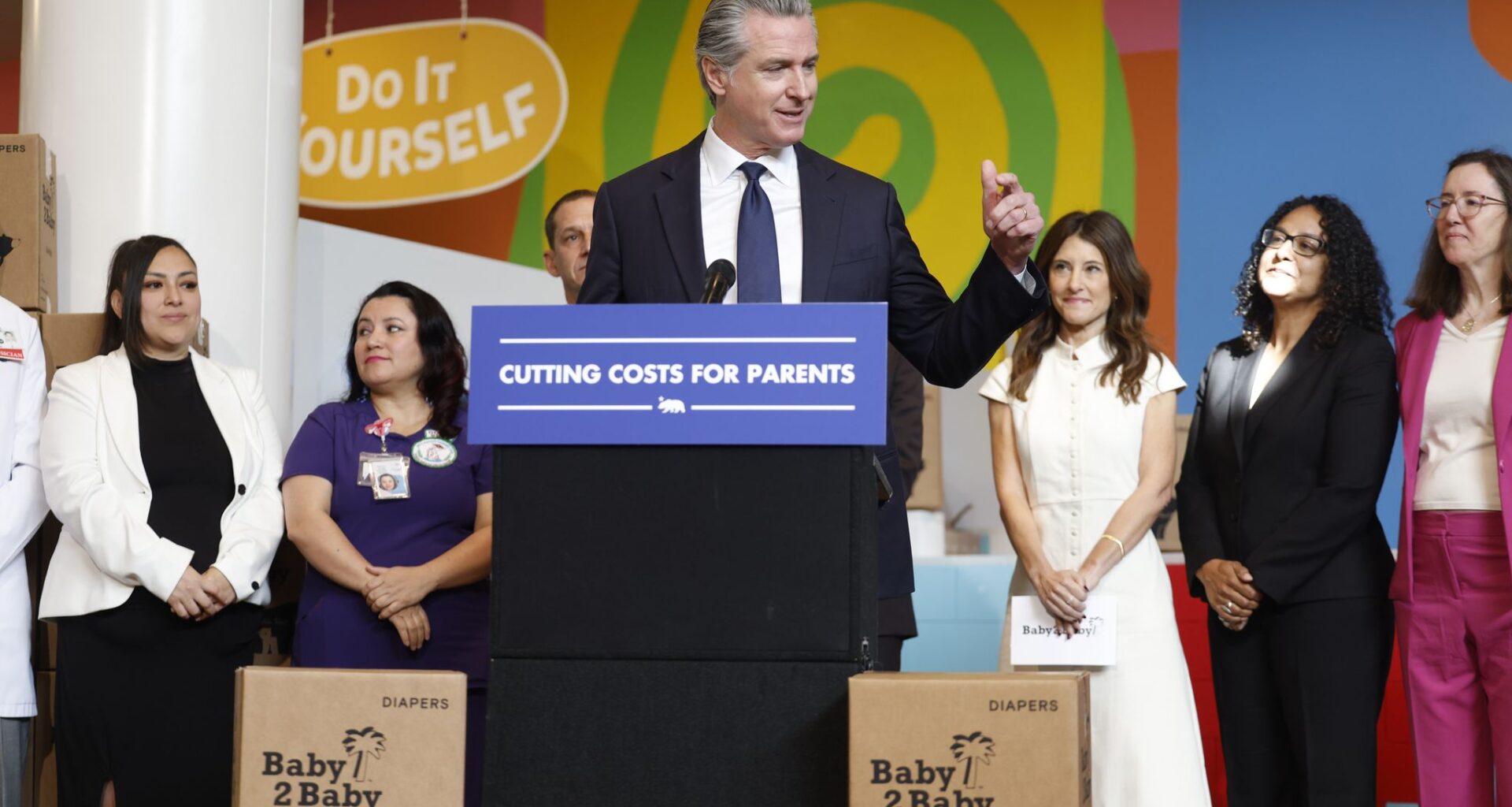 California to provide hundreds of free diapers to all newborns